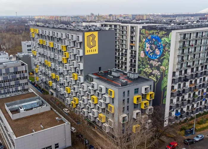 Jaworska, Sun & Snow