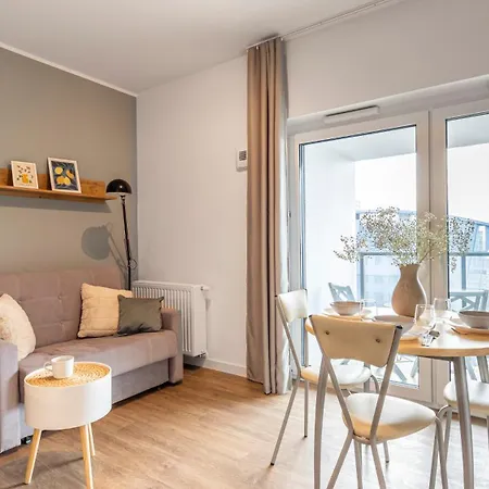 Jaworska, Sun & Snow * Вроцлав