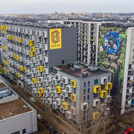 Jaworska, Sun & Snow